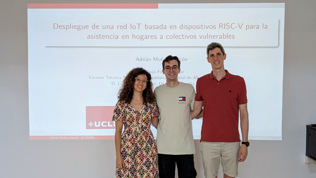 D. Adrián Muñoz defiende su Trabajo Fin de Máster dando paso al inicio de su trayectoria investigadora en el grupo EPIC