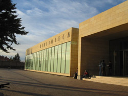 Entrada Biblioteca